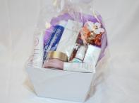 Beauty Gift Basket from SDM Northgate contains - 
-Eliz Arden Intensive Hand Treatment
-Jouviance 4 in 1 makeup remover/cleanser/toner/hydrates
-Bioderma Active Soothing Cream
-Clarins day cream
-Marcelle Night Serum   Night Cream
-Avene Cleanance mask
-Purity Face Mist
-Scent - DAISY Marc Jacobs Ever So Fresh